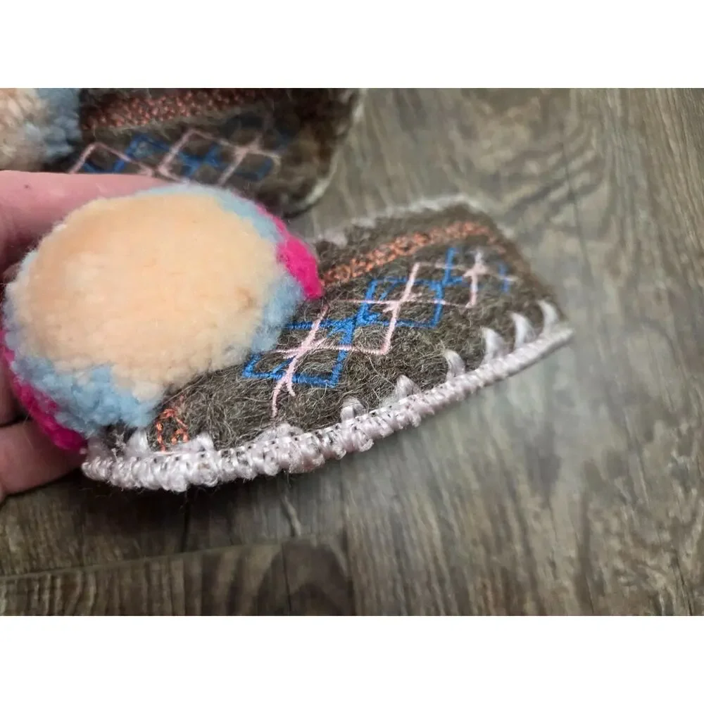 G. Minas Traditional Greek Woolen Slippers NWT Baby Girl Newborn UK Size 2 Shoes
